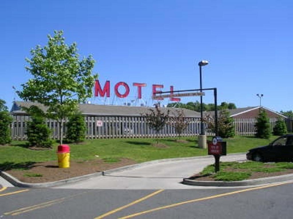 Mayflower Motel Milford Extérieur photo